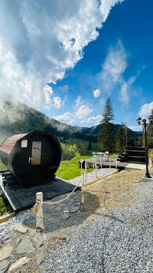 Resort Valea Tatarilor Lacu Rosu Exteriör bild