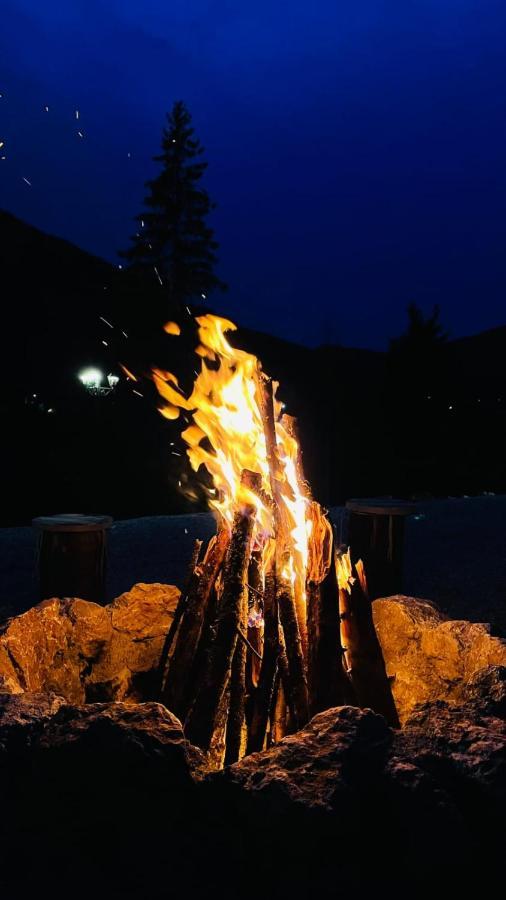 Resort Valea Tatarilor Lacu Rosu Exteriör bild